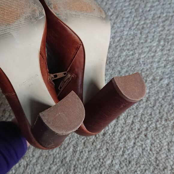 Steve Madden POUT brown leather bootie size 7M - Picture 11 of 12